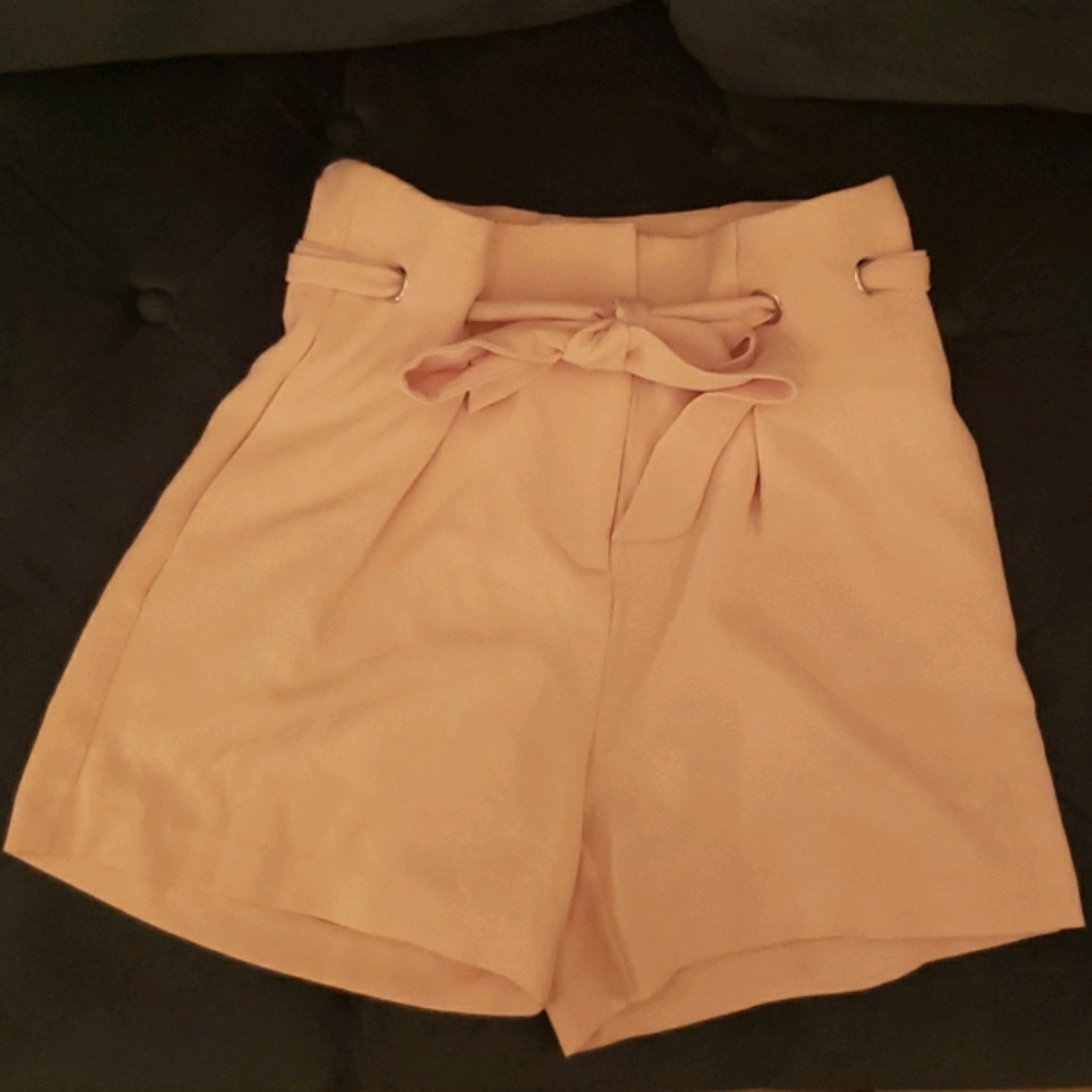 YAS pink shorts